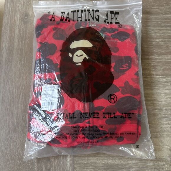 A BATHING APE MEN COLOR CAMO SHARK FULL ZIP HOODIE‎ (RED) SMALL NWT IN PKG - Picture 3 of 8